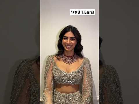 Khushi Kapoor considers elder sister Janhvi Kapoor her fashion icon | Vogue India