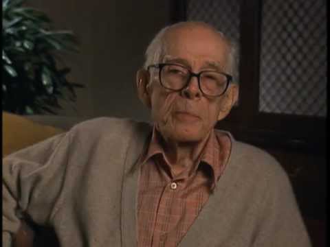 Harry Morgan discusses Col. Sherman Potter on M.A.S.H - EMMYTVLEGENDS