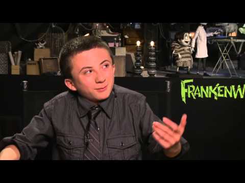 Frankenweenie - Interview with Charlie Tahan and Atticus Shaffer