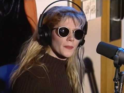 Ginger Lynn Trash-Talks Traci Lords on Howard Stern