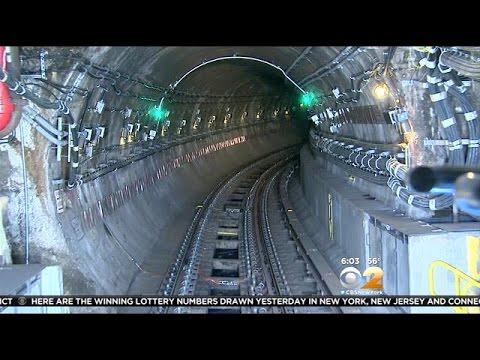 R Train Service Between Brooklyn And Manhattan Resumes