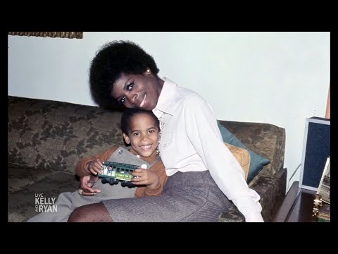 Lenny Kravitz Talks About His Mom Roxie Roker and Growing up on "The Jeffersons" Set