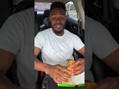 Wahlburgers🍔🍟 Is NOT GOOD‼️‼️😡🤬. #fyp #shorts #entertainment #shorts #wahlburgers #foodreview